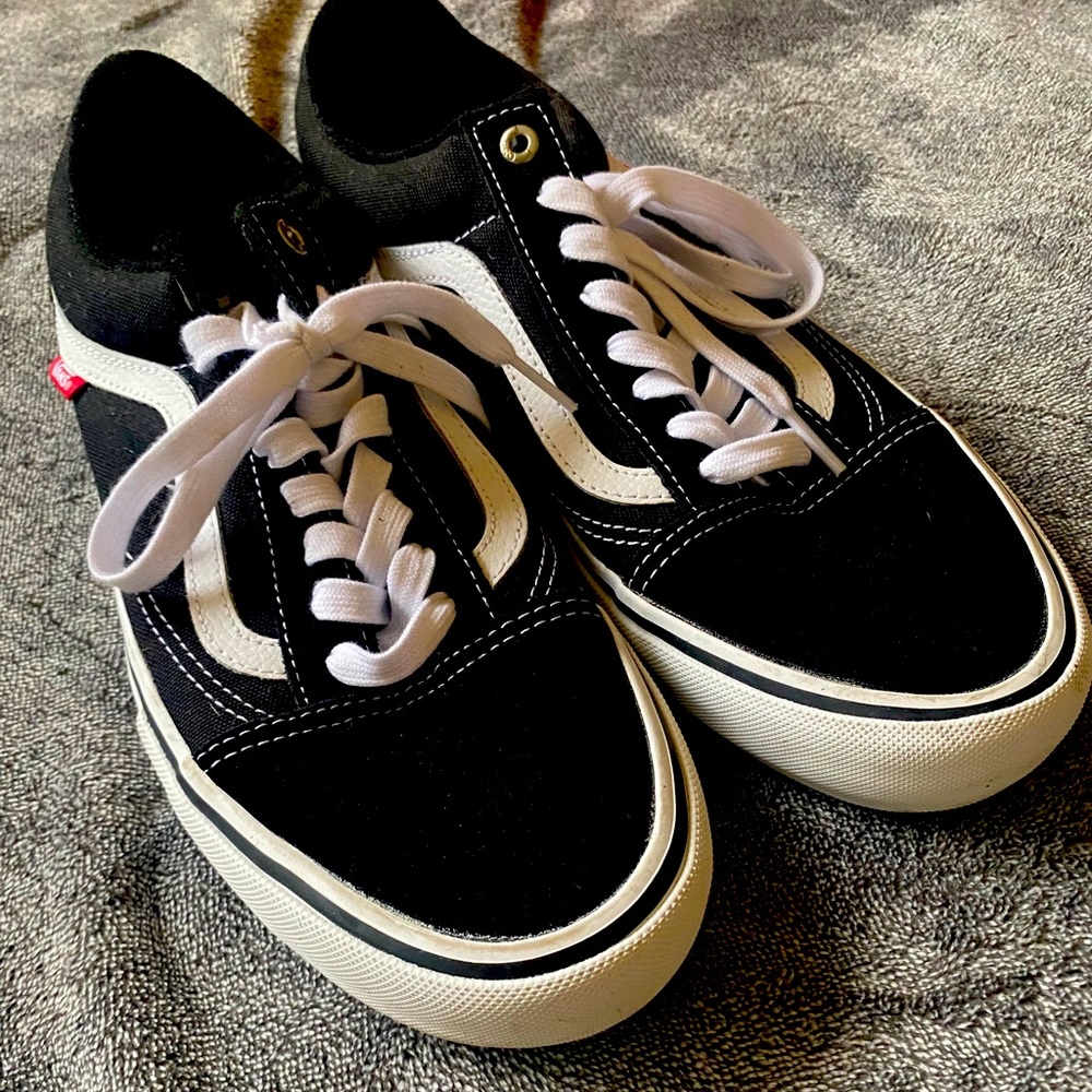 Mens Vans low top sneakers